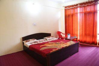 Hotel Chinar Groove, Srinagar 2